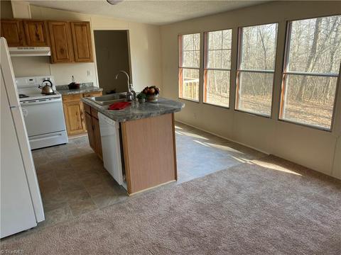 2728 Destin Dr, Trinity, NC 27370 photo 8