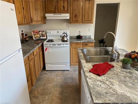 2728 Destin Dr, Trinity, NC 27370 photo 14