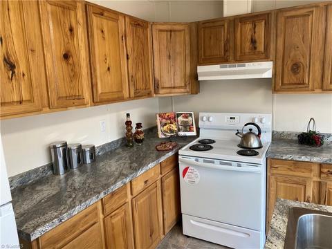 2728 Destin Dr, Trinity, NC 27370 photo 13