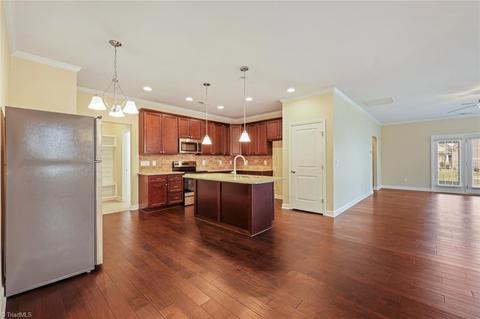 404 Rollingbrook Ct, Clemmons, NC 27012 photo 12