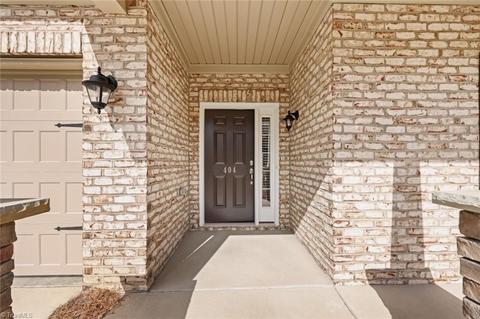 404 Rollingbrook Ct, Clemmons, NC 27012 photo 5