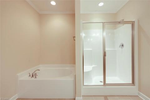 404 Rollingbrook Ct, Clemmons, NC 27012 photo 25