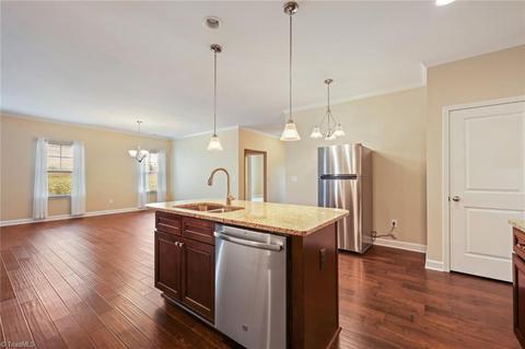 404 Rollingbrook Ct, Clemmons, NC 27012 photo 14