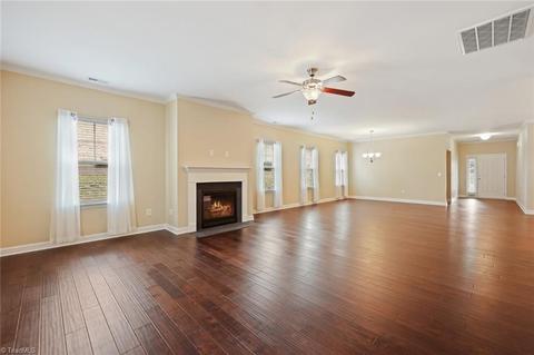 404 Rollingbrook Ct, Clemmons, NC 27012 photo 9