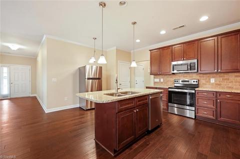 404 Rollingbrook Ct, Clemmons, NC 27012 photo 13