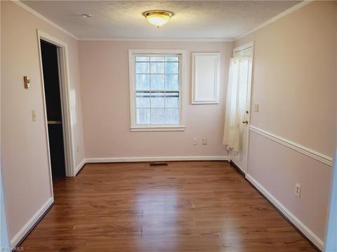 1404 Waterloo Dr, High Point, NC 27260 photo 5