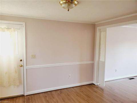 1404 Waterloo Dr, High Point, NC 27260 photo 14