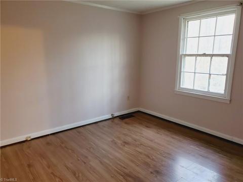 1404 Waterloo Dr, High Point, NC 27260 photo 13