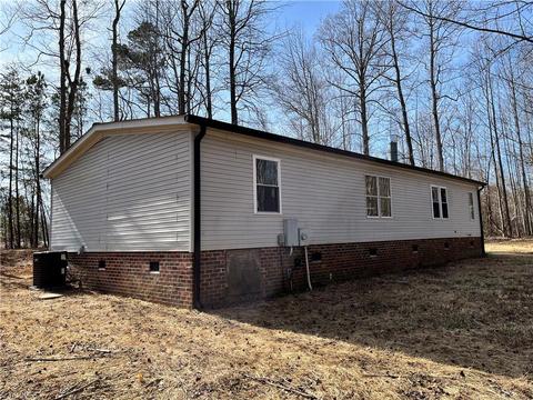 7765 Doe Run Trl, Staley, NC 27355 photo 4