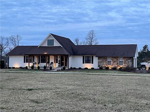 6561 Kennedy Rd, Trinity, NC 27370 photo 2