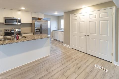 1609 Beaucrest Ave, High Point, NC 27265 photo 18