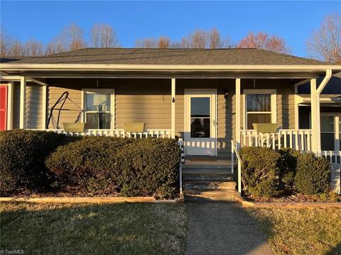 3140 Windchase Ct, High Point, NC 27265 photo 3