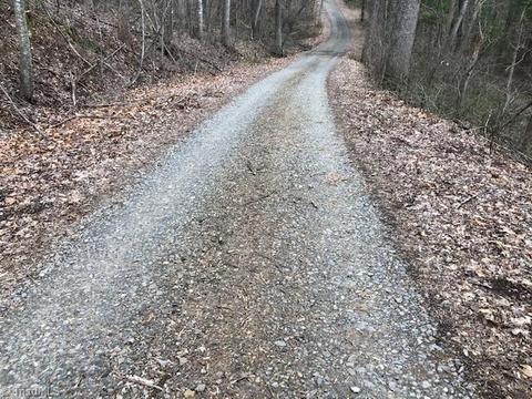 000 Rocky Ford Rd, Cana, VA 24317