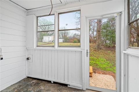 1015 Meredith St, High Point, NC 27260 photo 16