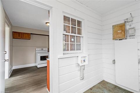 1015 Meredith St, High Point, NC 27260 photo 17