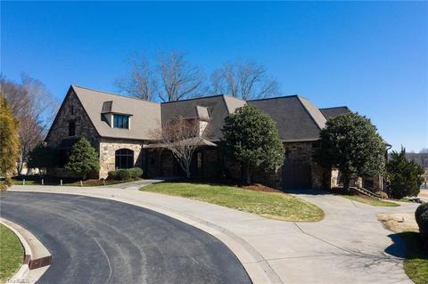 607 Burning Tree Cir, High Point, NC 27265 photo 9
