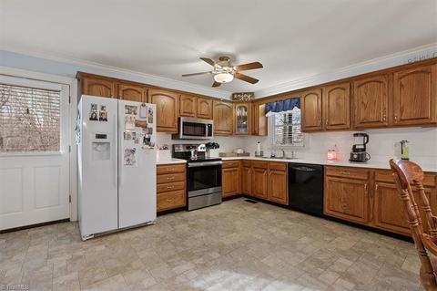 376 Dovefield Dr, Summerfield, NC 27358 photo 15