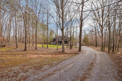 376 Dovefield Dr, Summerfield, NC 27358 photo 3