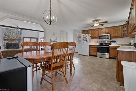376 Dovefield Dr, Summerfield, NC 27358 photo 14