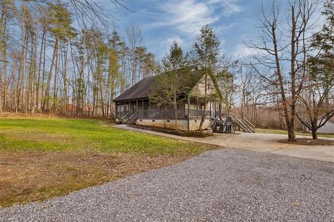 376 Dovefield Dr, Summerfield, NC 27358 photo 4