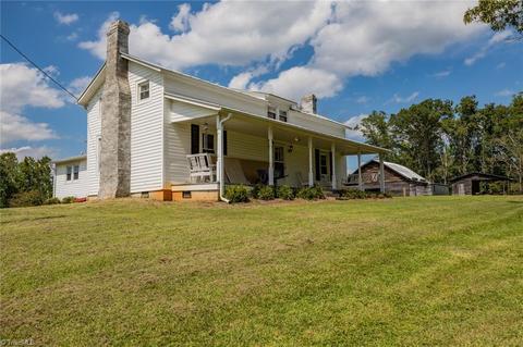 2026 Ray Loop Rd, Westfield, NC 27053 photo 14