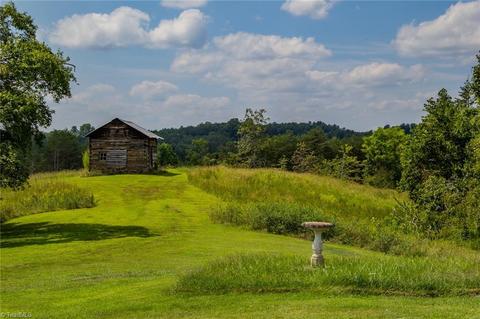 2026 Ray Loop Rd, Westfield, NC 27053 photo 15