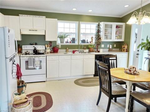 217 Ryan St, Dobson, NC 27017 photo 11