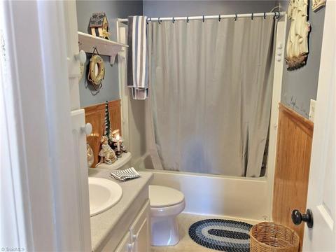 217 Ryan St, Dobson, NC 27017 photo 17