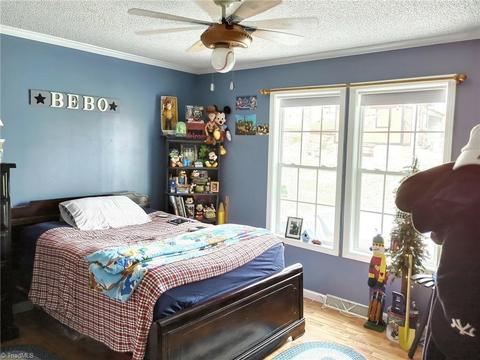 217 Ryan St, Dobson, NC 27017 photo 15
