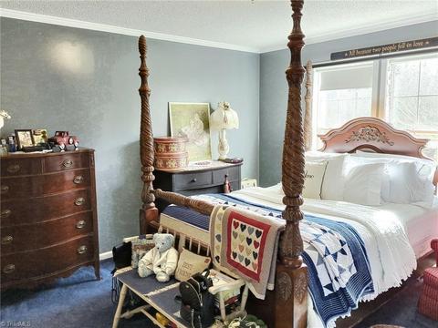 217 Ryan St, Dobson, NC 27017 photo 6