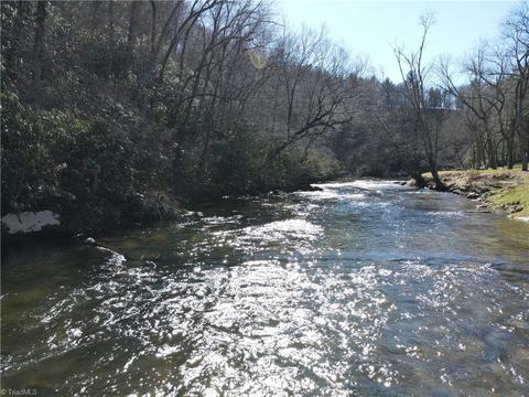 35 Riverside Drive, Sparta, NC 28675