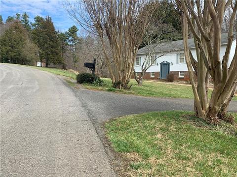 237 Buckingham Rd, Pinnacle, NC 27043 photo 4