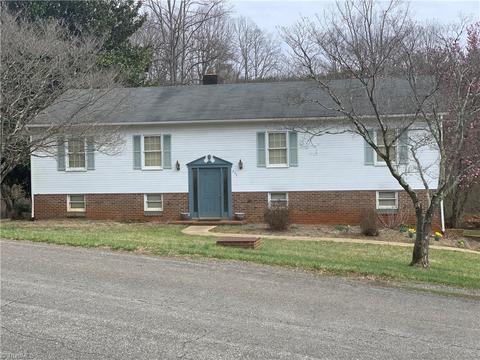 237 Buckingham Rd, Pinnacle, NC 27043 photo 3