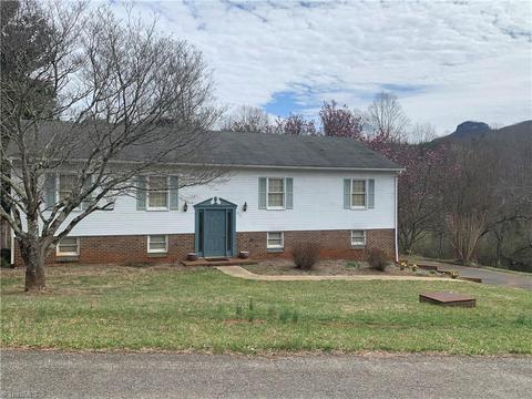 237 Buckingham Rd, Pinnacle, NC 27043 photo 2