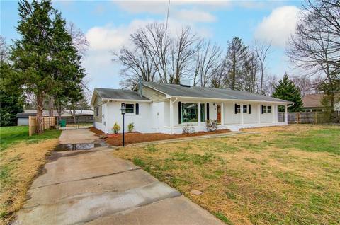 520 Impala Ave, High Point, NC 27265 photo 2