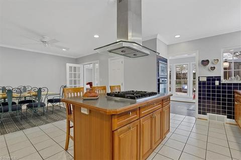 222 Edgedale Dr, High Point, NC 27262 photo 13