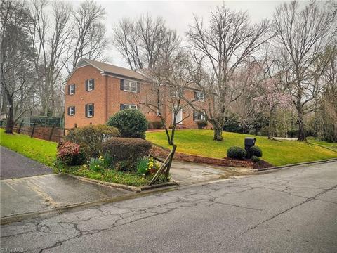 1602 Cherokee Dr, High Point, NC 27262 photo 2