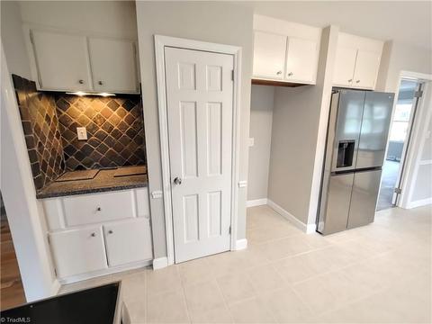 1602 Cherokee Dr, High Point, NC 27262 photo 21