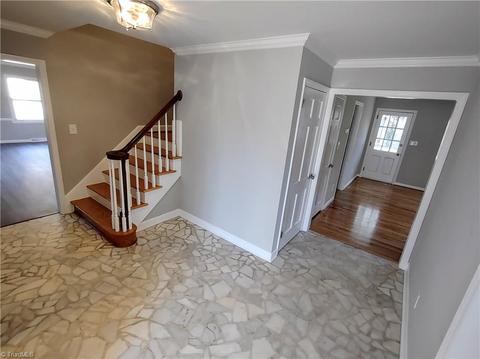 1602 Cherokee Dr, High Point, NC 27262 photo 9