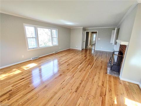 1602 Cherokee Dr, High Point, NC 27262 photo 13