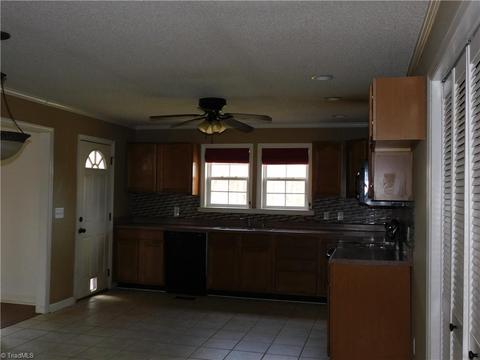 7126 Kennedy Rd, Trinity, NC 27370 photo 9
