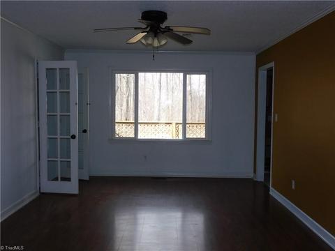 7126 Kennedy Rd, Trinity, NC 27370 photo 3