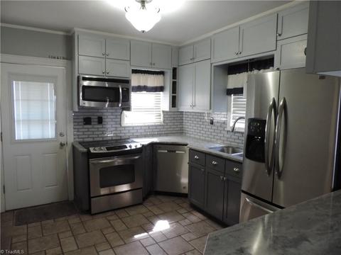 527 S Main St, Dobson, NC 27017 photo 6
