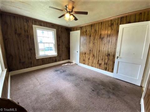 305 E Springfield Rd, High Point, NC 27263 photo 8