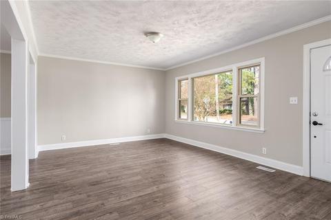 3819 Rolling Rd, High Point, NC 27265 photo 9