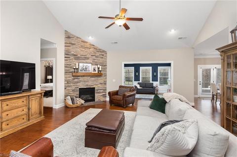 7070 English Pride Dr, Trinity, NC 27370 photo 9