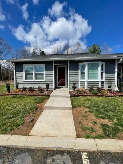 3021 Windchase Ct, High Point, NC 27265 photo 2