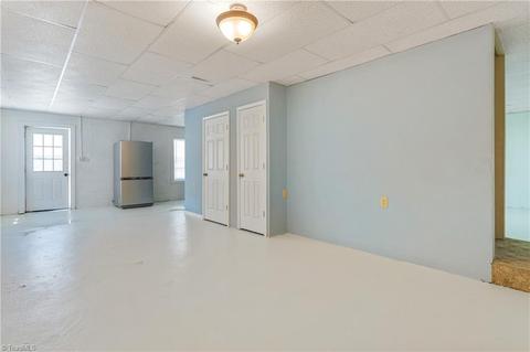 627 Colonial Dr, High Point, NC 27262 photo 25