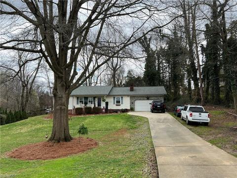 7331 Farmbrook Pl, Thomasville, NC 27360 photo 4