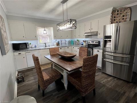 7331 Farmbrook Pl, Thomasville, NC 27360 photo 8